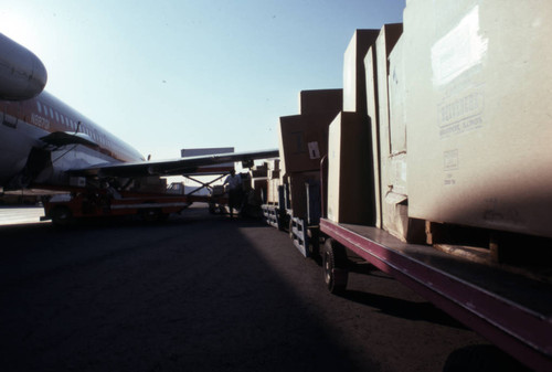 Loading cargo, Hollywood-Burbank Airport