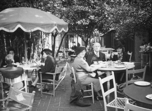 Ethel Schultheis and parents at the Ivar House tearoom