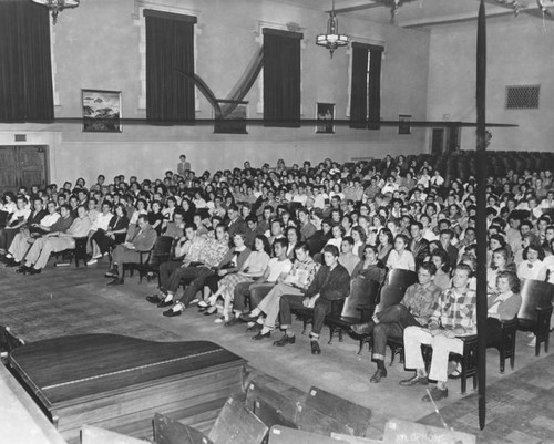 Herald-Express oratorical contest audience