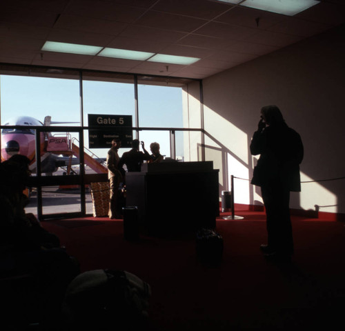 Gate 5, Hollywood-Burbank Airport