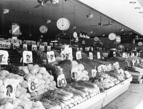 Three Star Produce display