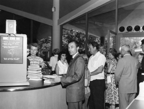 Opening day, Canoga Park Branch Library