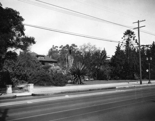 Hidden home on Gower and Hollywood