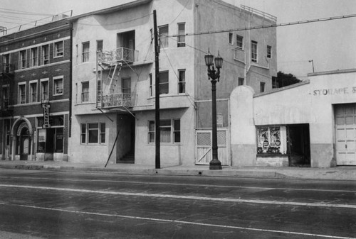 Apartments on Grand Avenue, Bunker Hill