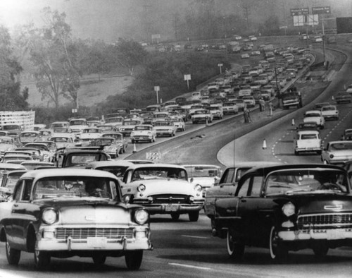 Heavy traffic on Hollywood Freeway