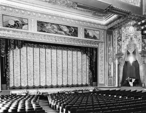 Interior curtain, Pantages Theatre