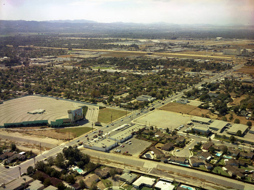 Van Nuys Drive-In, Van Nuys, looking southwest