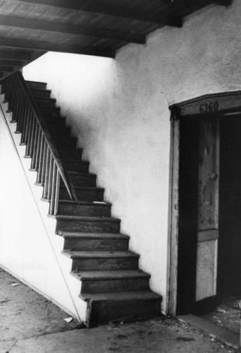 Lugo adobe, outside stairway