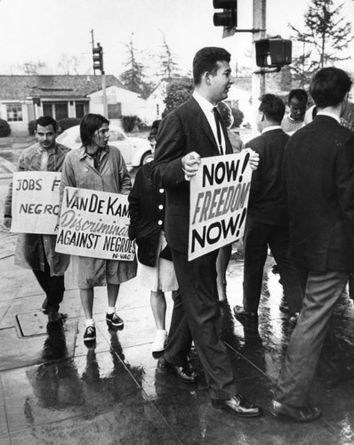 Coffee shop picketed