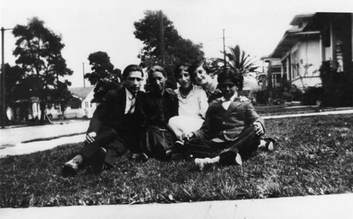 Mexican Americans in front yard