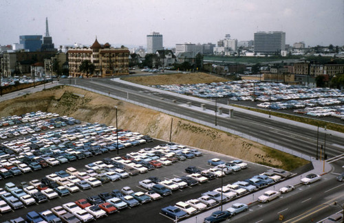 Grand Avenue, Bunker Hill