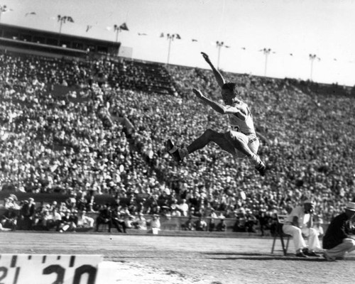 Redd competing in the Broad Jump