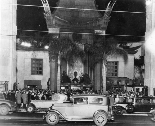 Exterior, Grauman's Chinese Theater