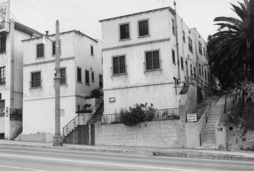 W. Temple Street apartments, Bunker Hill