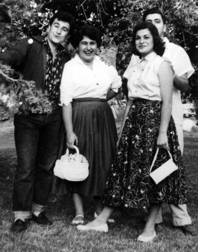 Armenian Americans at picnic