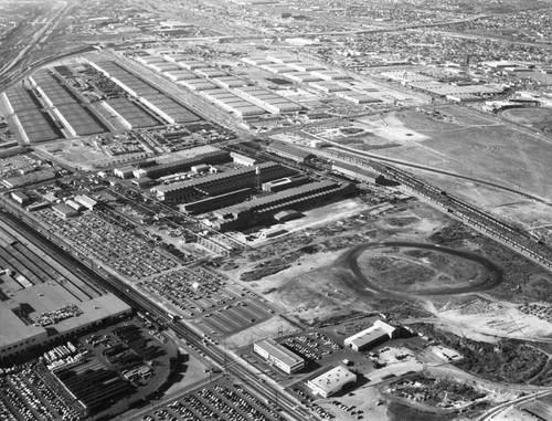 Slauson Avenue and Eastern Avenue, Commerce, looking northwest