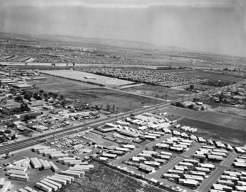 Harbor Boulevard Drive-In, Santa Ana, looking southeast