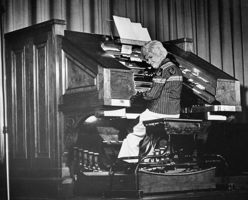 Wiltern organ played for the last time