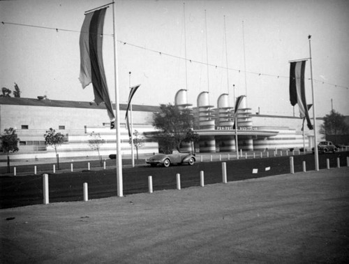 Cars in front of the Pan Pacific Auditorium