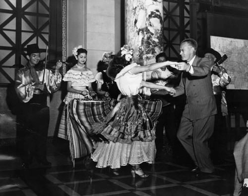 Cinco de Mayo at City Hall