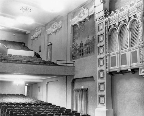 Fox Redondo Theatre interior view