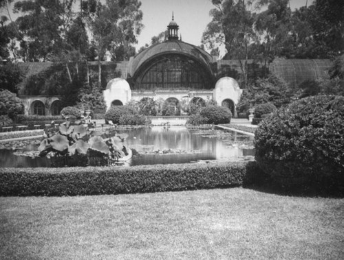 Botanical Building and Lily Pond, Balboa Park