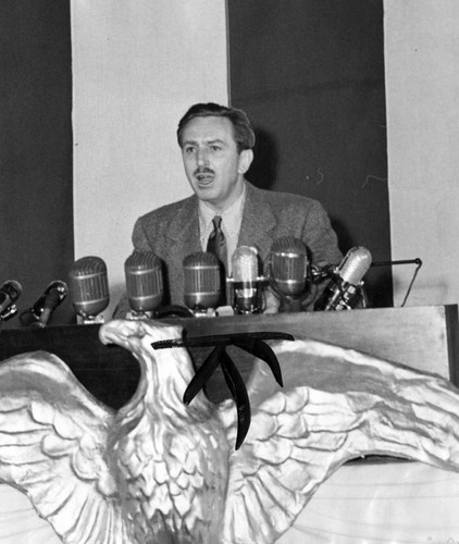 Walt Disney speaking at Dewey rally