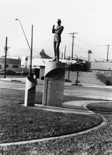 Statue of Mexican singer