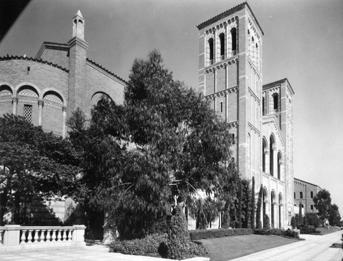 Side view of Royce Hall at U.C.L.A