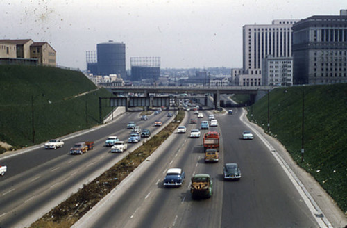 East from Santa Ana Freeway/US 101