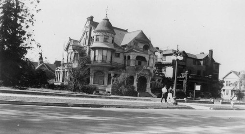 Charles Capen residence, West Adams