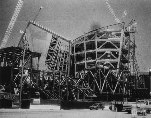 Construction of Walt Disney Concert Hall