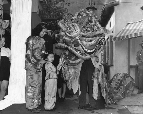 Chinese New Year celebrations, 1941