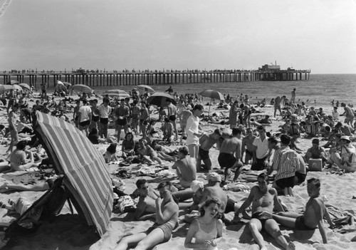 Sunday at the beach, Huntington Beach