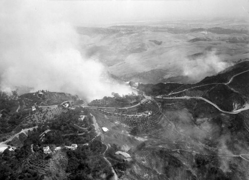 Turnbull Canyon fire, Whittier Hills