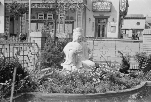 Statue in New Chinatown