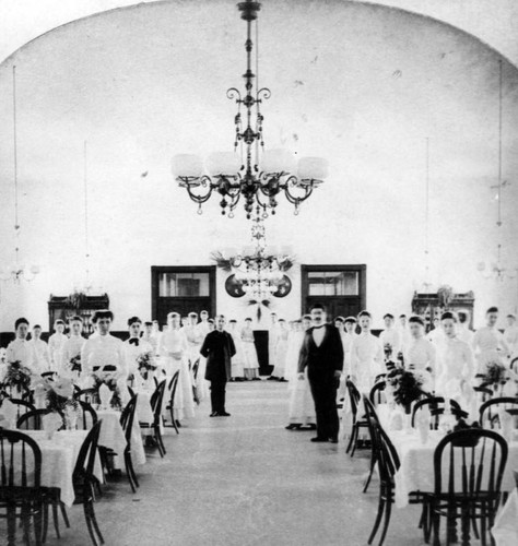 Dining hall of the Raymond, Pasadena, Cal