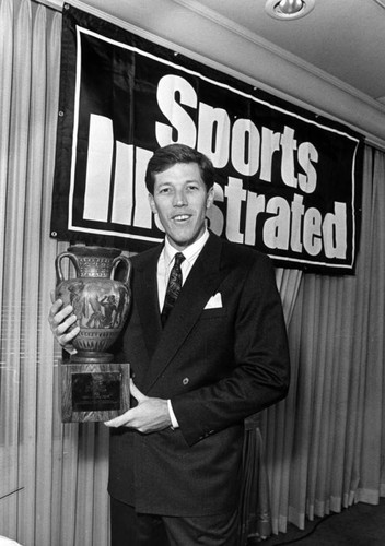 Hershiser receives Sportsman of the Year