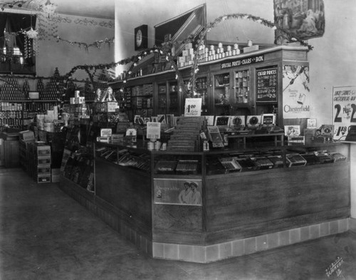 Hattem's Market interior