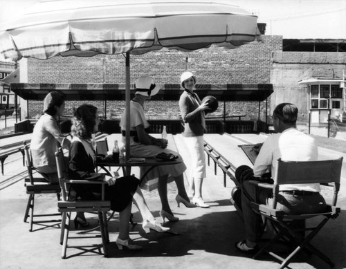 Outdoor bowling in Hollywood