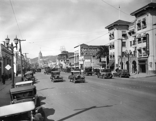 Hollywood Blvd. looking west