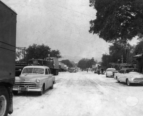 Highway patrol checks for chains