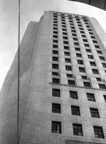 City Hall soars skyward like sleek missile