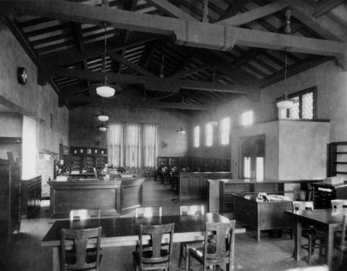 Interior of the Washington Irving Branch Library