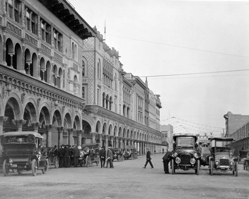 View of buildings along Windward Avenue