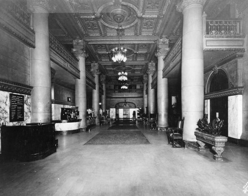 Alexandria Hotel, interior