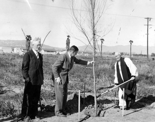 Tree planted for new church