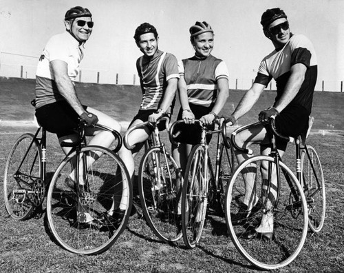 Cyclists gather at Encino oval