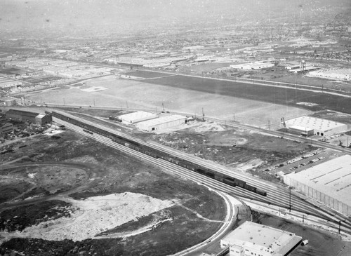 Santa Fe Railroad, Commerce, looking northwest