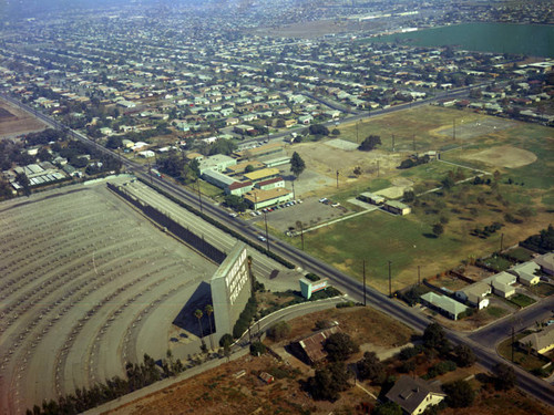 Vineland Drive-In, City of Industry, looking east